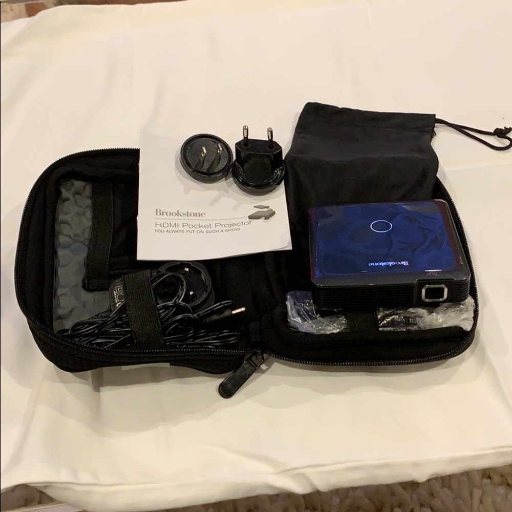 HDMI Pocket Projector